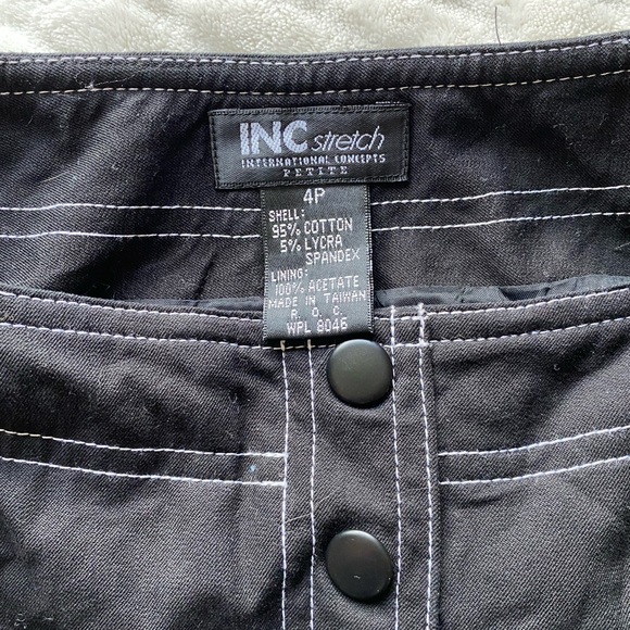 Vintage style black skater skirt, size 4P - Picture 3 of 4